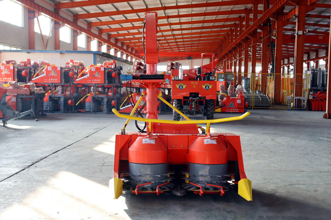 Maquinaria cosechadora de forraje de 1.480m Maquinaria cosechadora de forraje de 1.480m