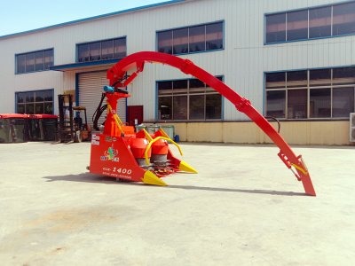 1.270 मीटर ट्रैक्टर माउंटेड फोरेज हार्वेस्टर
