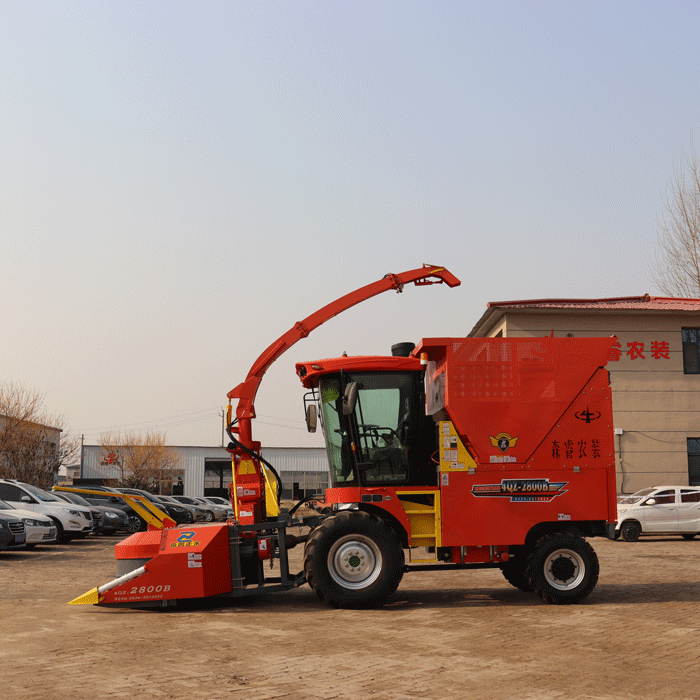 Máy gặt cỏ bánh xe 2.620m