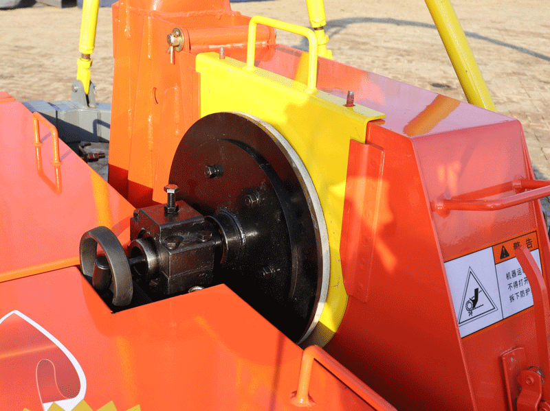 2220 मिमी ट्रैक्टर पीटीओ चालित साइलेज कटर मशीन