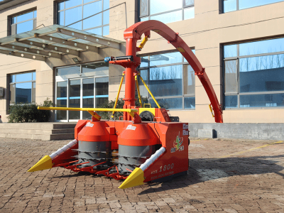 ٹریکٹر میں 1585mm Pto Silage Chopper Silage Chopper Machine Mont