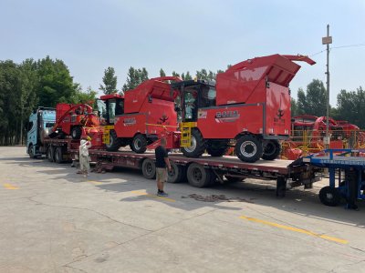 Máy Thu Hoạch Cỏ Ủ Chua Senrui Được Xếp Hàng Theo Lô | Chất Lượng Đảm Bảo Vụ Thu Hoạch Mùa Thu Ổn Định
