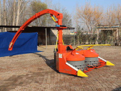 2220 मिमी ट्रैक्टर पीटीओ चालित साइलेज कटर मशीन