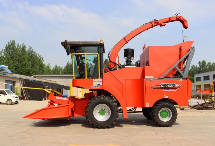 2.840m Self-Propelled Corn Feed Harvester