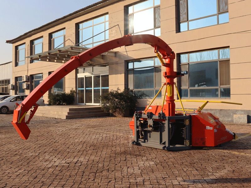 सीई प्रमाणन के साथ 2620 मिमी प्रीमियम गुणवत्ता वाली डीजल इंजन साइलेज मशीन