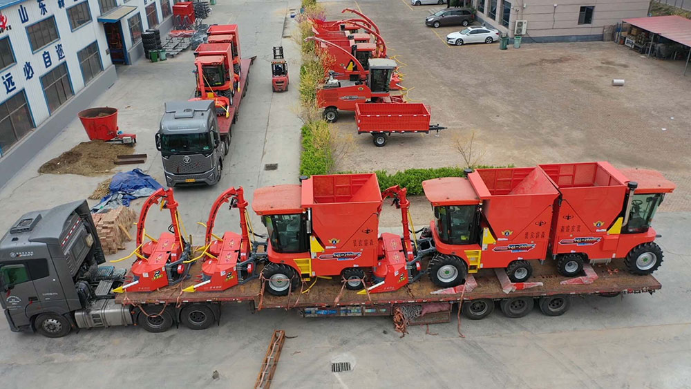 Self Propelled Forage Harvester Self Propelled Forage Harvester