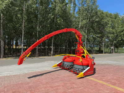 Máy gặt thức ăn gia súc đeo lưng màu xanh lá cây 2220mm