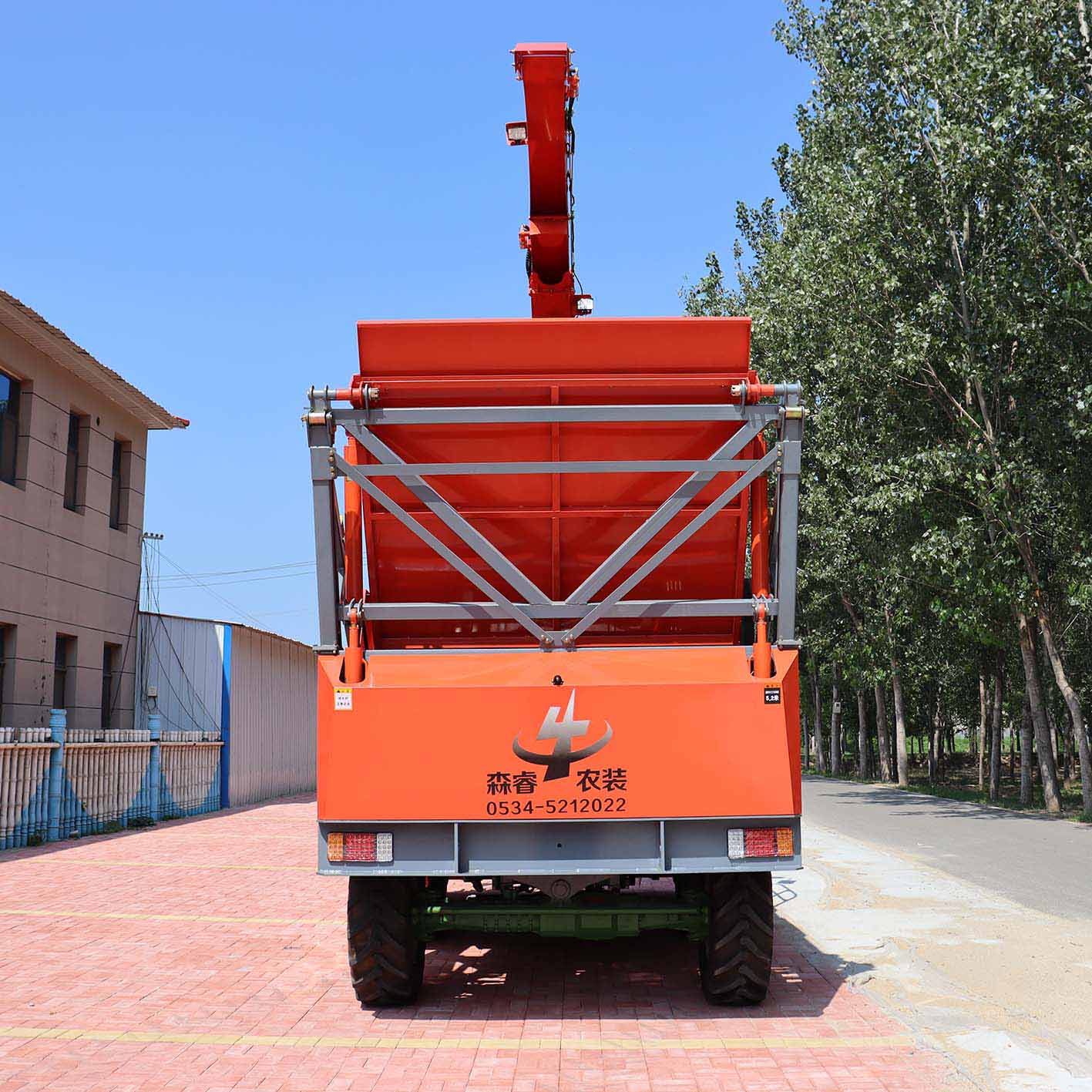 Máy băm cỏ hiệu suất cao