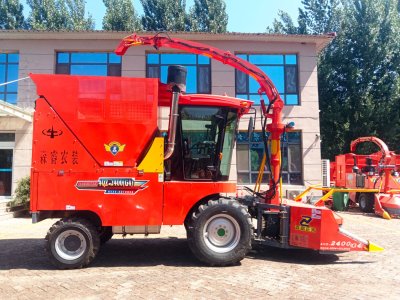 2.220m Self-propelled Storage Harvester