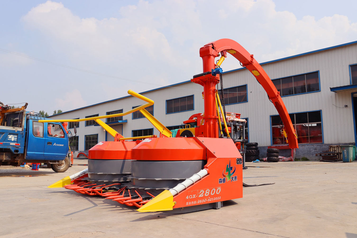 Máy băm ngô ủ chua 2.620m Máy băm ngô ủ chua 2.620m