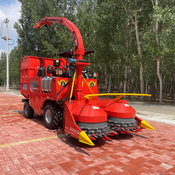 Máy gặt thức ăn gia súc nhỏ tự hành 2020m