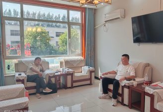 Chào mừng khách hàng Vân Nam đến với công ty chúng tôi để đặt hàng Máy thu hoạch thức ăn gia súc xanh tự hành 4Qz-2000