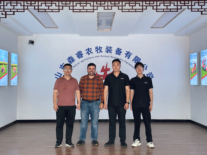 ¡Bienvenidos amigos extranjeros a visitarnos! ¡Bienvenidos amigos extranjeros a visitarnos!