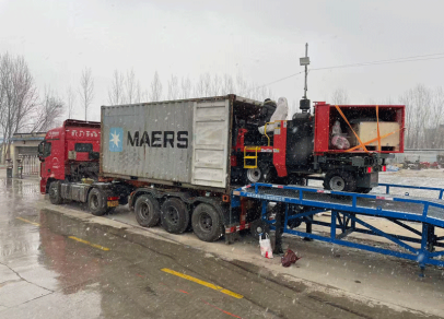 Senrui Silage Harvester Sets Off Through The Snow!