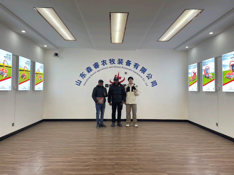 ہم اپنے بین الاقوامی صارفین کو ہم سے ملنے اور ذہین سائیلج ہارویسٹر مینوفیکچرنگ میں ہماری طاقت کا مشاہدہ کرنے کے لیے گرمجوشی سے خوش آمدید کہتے ہیں！