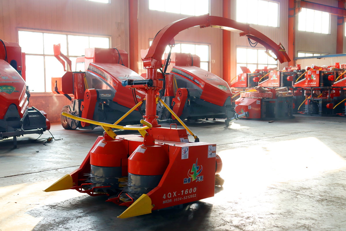 1.480m Small Silage Chopper For Sale 1.480m Small Silage Chopper For Sale