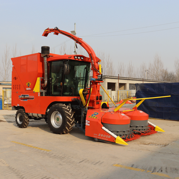 Máy gặt cỏ bánh xe 2.620m