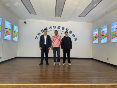 Warmly Welcome Friends From Abroad To Visit Our Company!