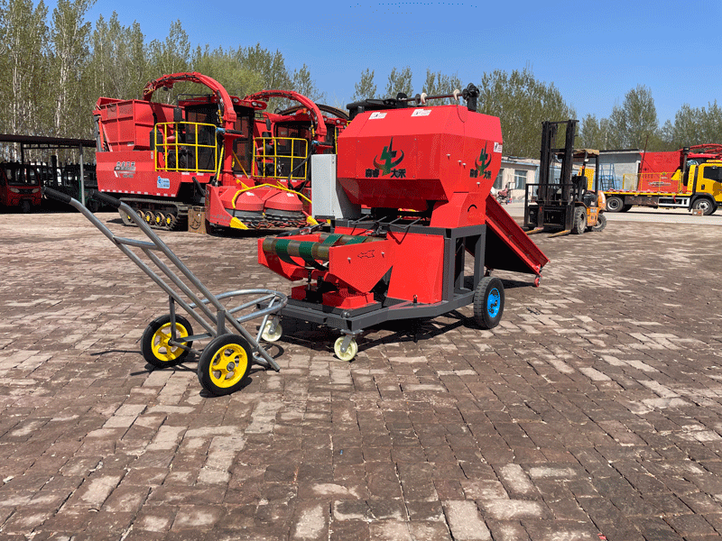 Máy gặt đập liên hợp thu hoạch thức ăn gia súc ủ chua Senrui 4QX-1800 dễ vận hành, đạt chứng nhận SGS, tốt nhất hiện có sẵn.