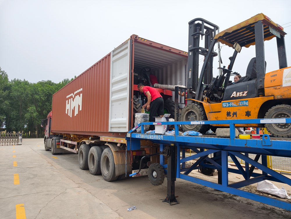 Máy thu hoạch cỏ ủ chua Senrui lên đường ra nước ngoài, đã đóng gói để xuất khẩu!