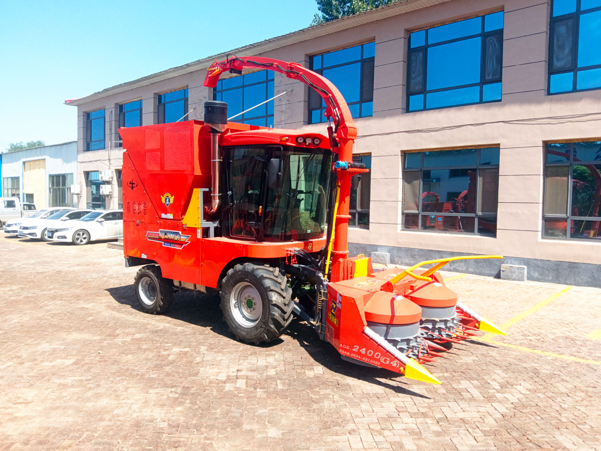 2.220m Large Straw Harvester