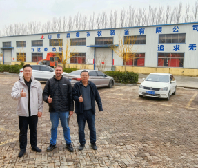 We Welcome Overseas Customers To Visit Our Company!