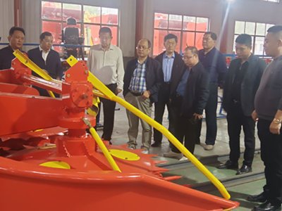 Nhiệt liệt chào mừng các nhà lãnh đạo từ Trạm thẩm định Quảng Tây đến thăm công ty của chúng tôi.