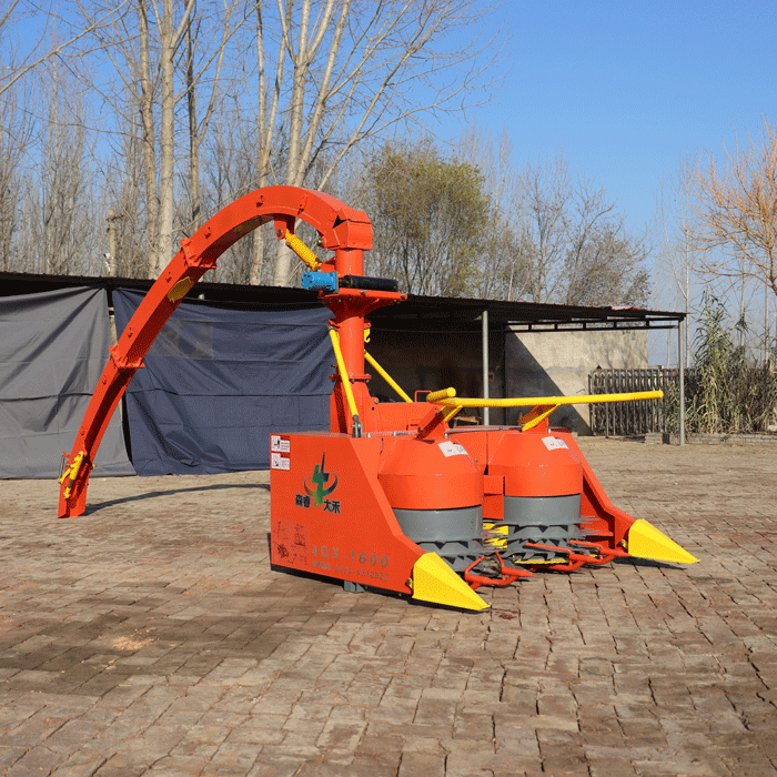 Máy thu hoạch thức ăn gia súc 1.480m