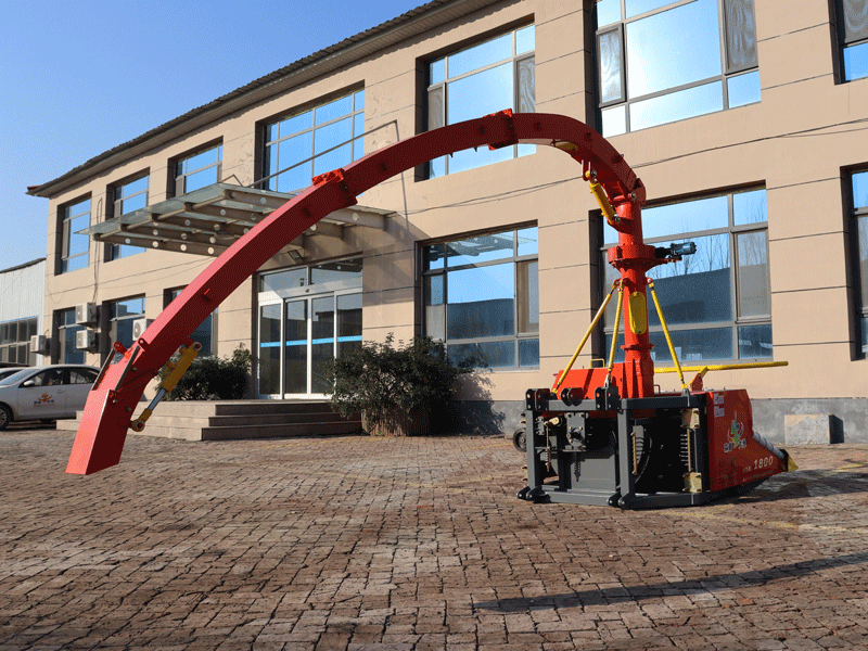 1.580 मीटर साइलेज हार्वेस्टर ट्रैक्टर मशीन, साइलेज कॉर्न मशीन बिक्री के लिए उपलब्ध है