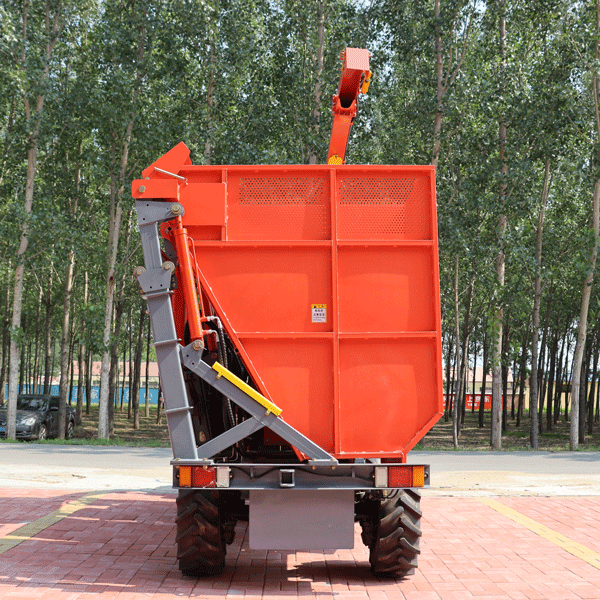 Nguồn cung cấp từ nhà máy Máy thu hoạch thức ăn ủ chua từ thân cây ngô tự hành chạy dầu diesel 4Qz-1600 hiệu suất cao 175Hp phù hợp cho thức ăn chăn nuôi