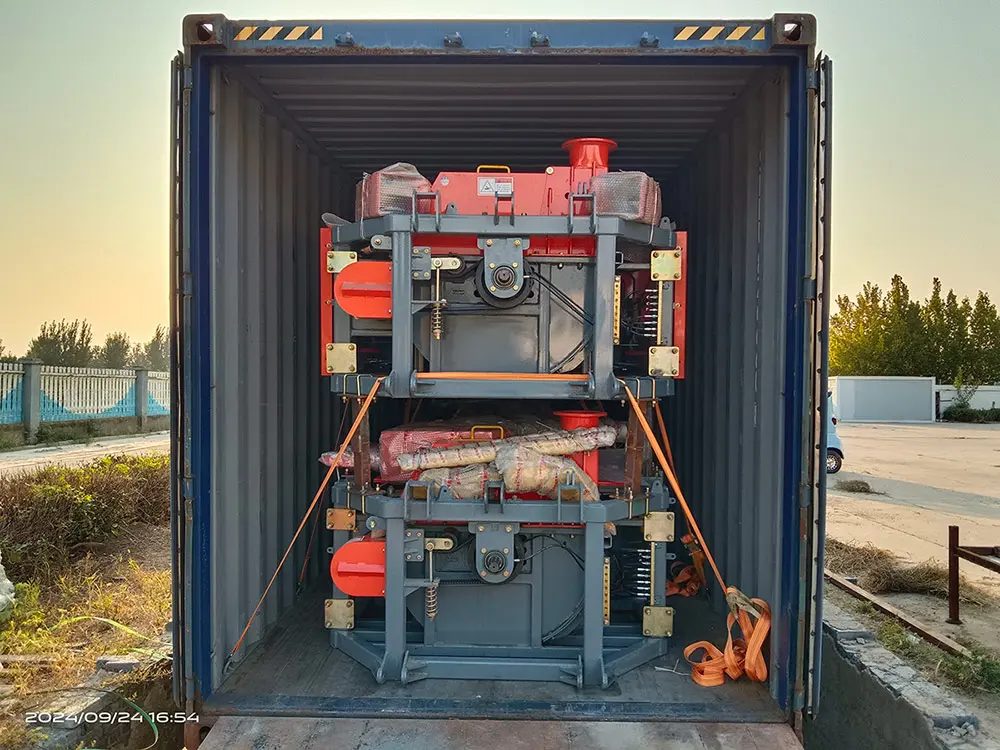 Dahe series hanging green fodder harvester 4QX-1800 export container Dahe series hanging green fodder harvester 4QX-1800 export container