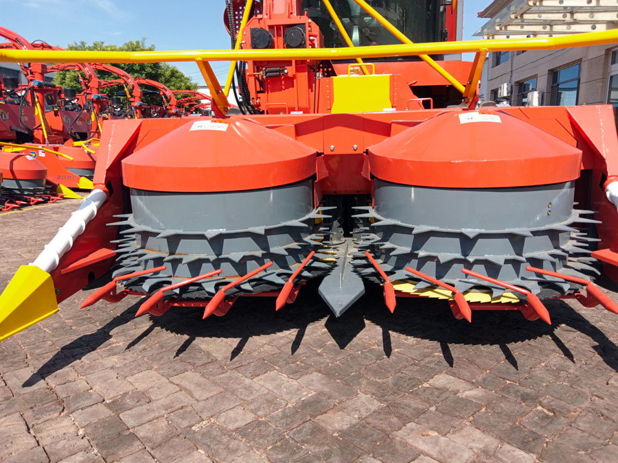 Máy thu hoạch ủ chua 2.220m Máy thu hoạch ủ chua 2.220m