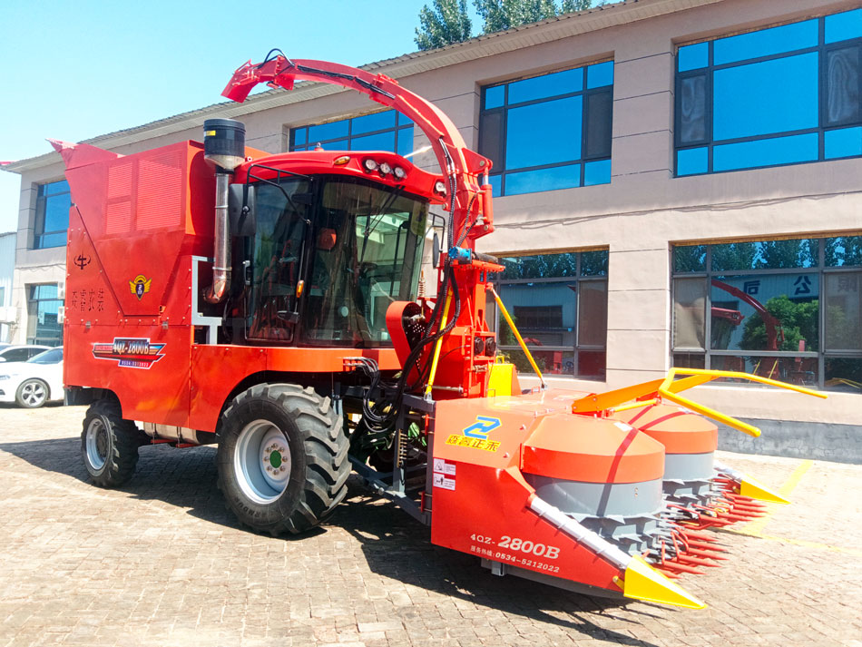 Self Propelled Fodder Harvester Self Propelled Fodder Harvester