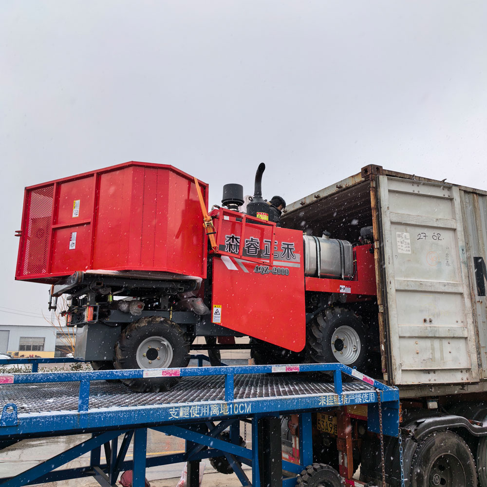 Máy thu hoạch thức ăn gia súc tự hành 2,020m cần bán